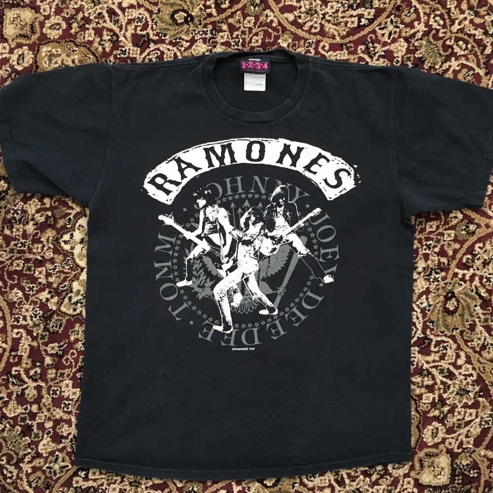 Ramones T shirt